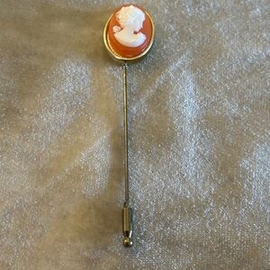 Vintage Cameo Brooch Pin Gold Tone